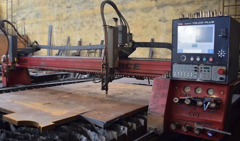 Gas-flame cutting of metal